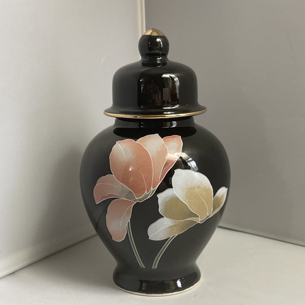 Vintage Action Industries Black Ginger Jar Lotus Flower Oriental Made in Japan‎